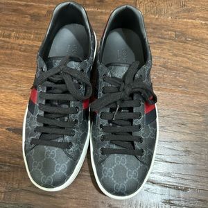 Gucci sneakers size 6